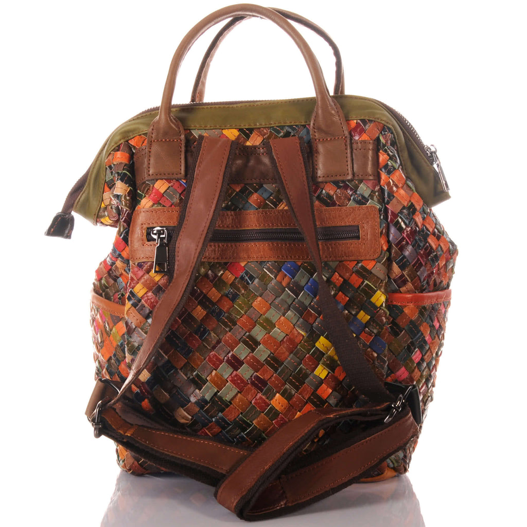 Geflochtener Patchwork Rucksack im farbenfrohen Design